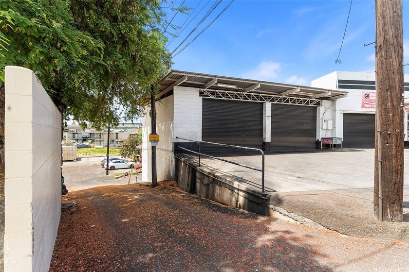 To be sold together with 94-815 Waipahu Street, this BMX-3 zoned - photo 14