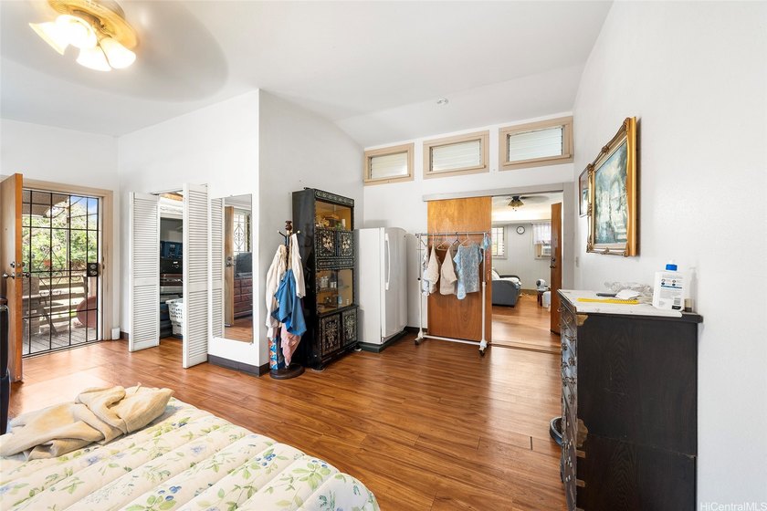 To be sold together with 94-815 Waipahu Street, this BMX-3 zoned - photo 17
