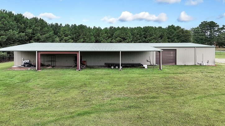 Great opportunity! 5.07 acres, approx 3+- acres fenced, balance - photo 32