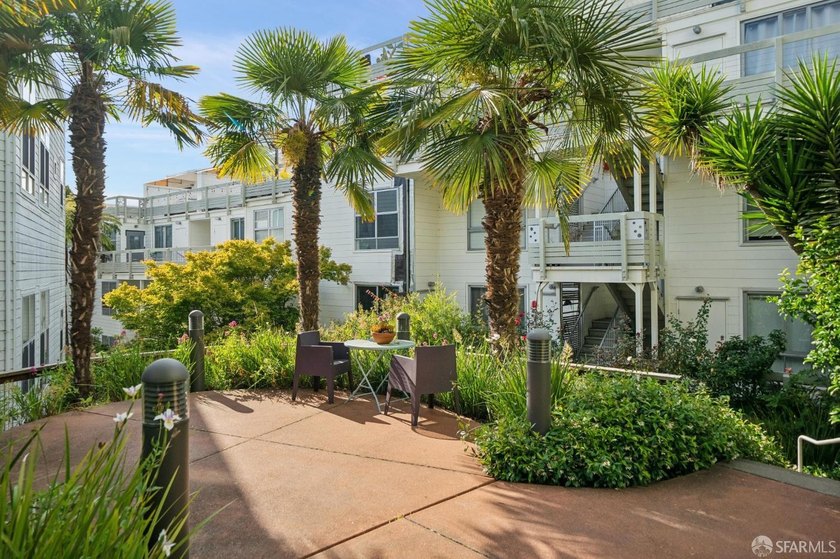 Location, Light and Excellence! This updated two-story condo - photo 7