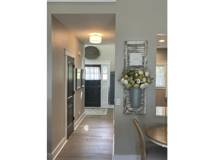 Quietly Reimagined: Experience elevated mountain living at 24 - photo 4