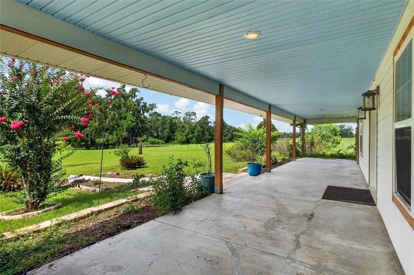Five fenced acres. Nearly 5,000 square feet under roof. No HOA - photo 4