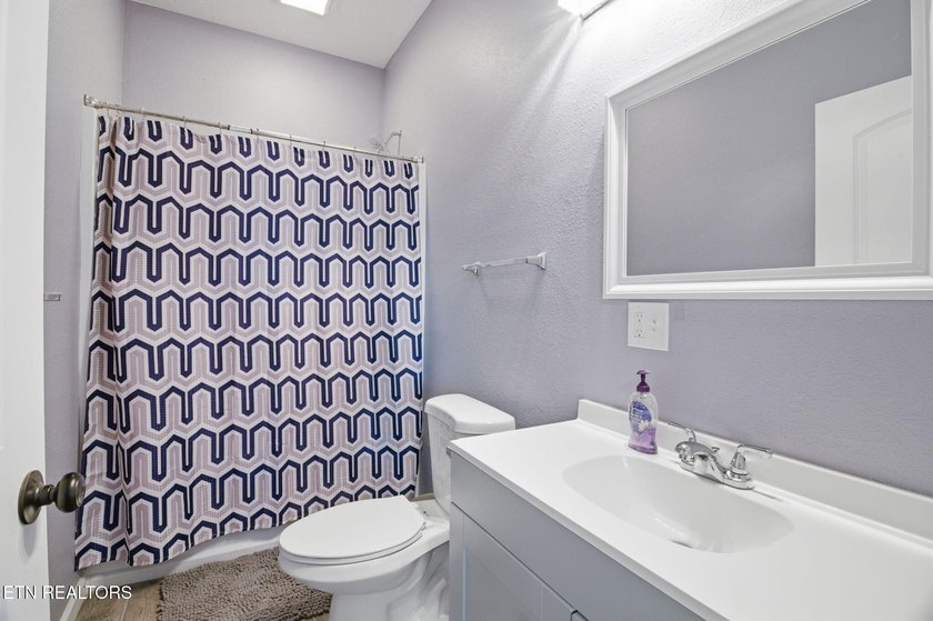What a LAKEFRONT home awaits its proud new owners!! Viewers can - photo 36
