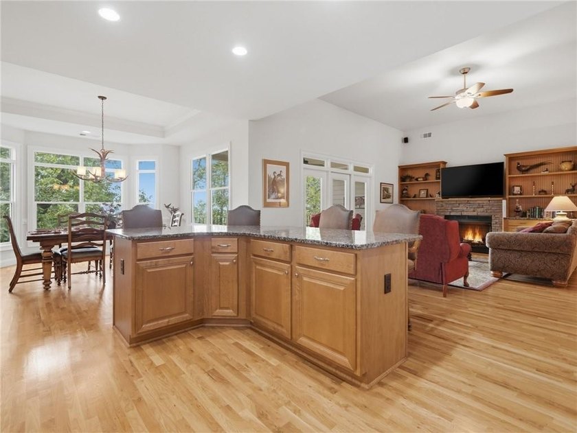 First time ever offered! Welcome to this beautifully maintained - photo 11