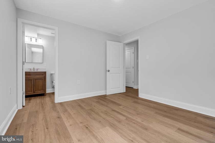 Beautifully renovated 3-bedroom, 2-full-bath home located in the - photo 30