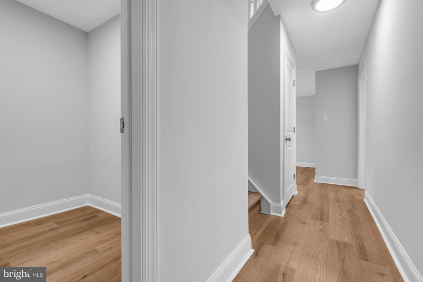 Beautifully renovated 3-bedroom, 2-full-bath home located in the - photo 36