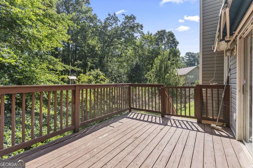 Welcome home to this beautifully maintained ranch offering 3 - photo 23