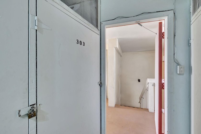 CHARMING 2 BEDROOM 2 BATHROOM CONDO WITH NICE POOL VIEW IN THE - photo 29