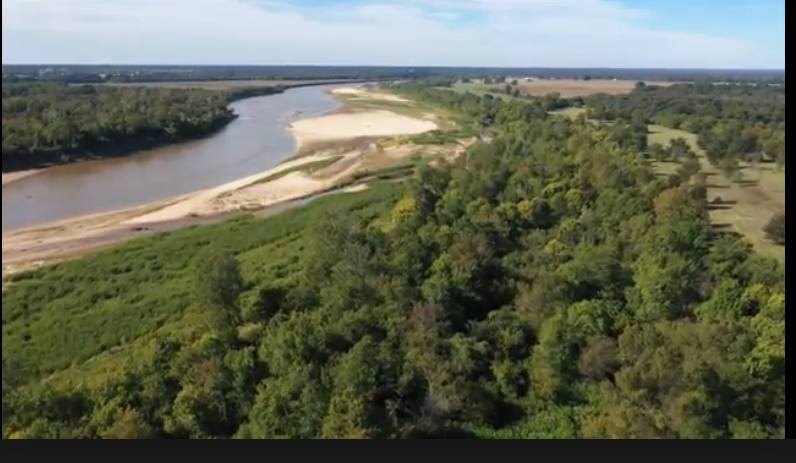 -172 Acres of Premier Oklahoma Riverfront with Lifetime Mining - photo 5