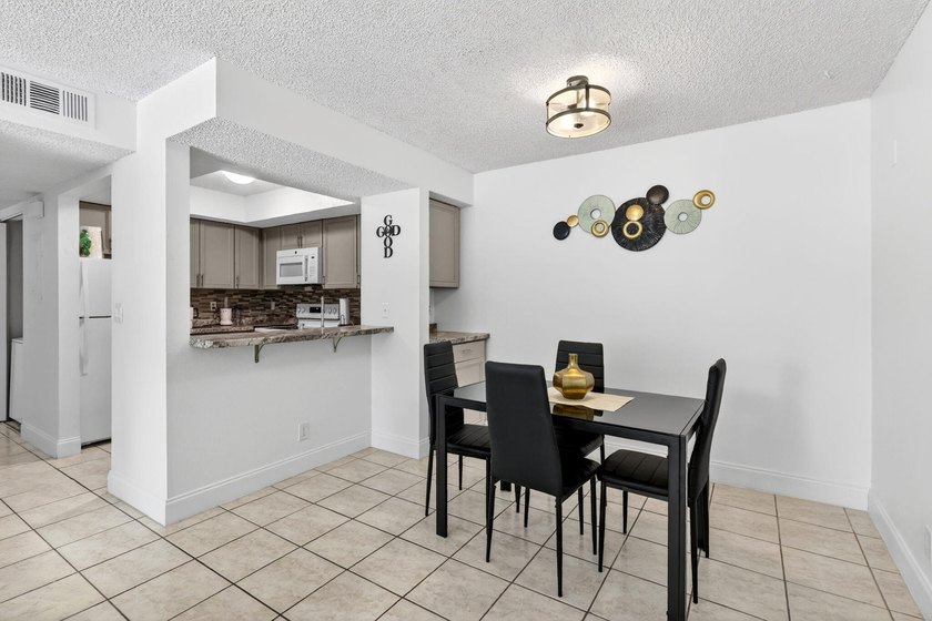 MOVE-IN ready condo just off US1 in a prime location near - photo 6