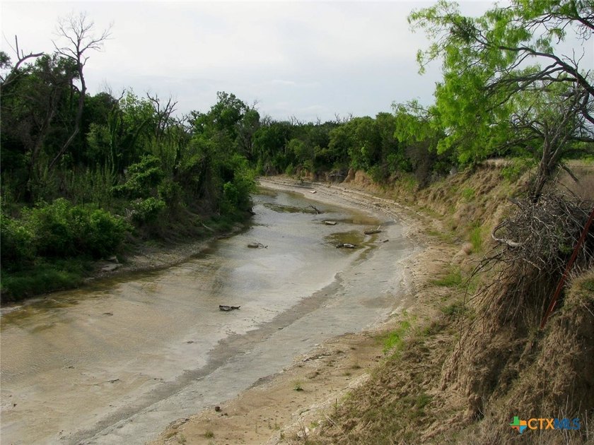 Just east of Evant in Hamilton County, this beautiful 286 - photo 22