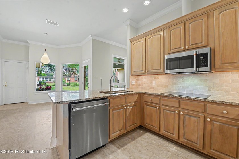 Location, Location, location! This lovely home is convenient to - photo 15