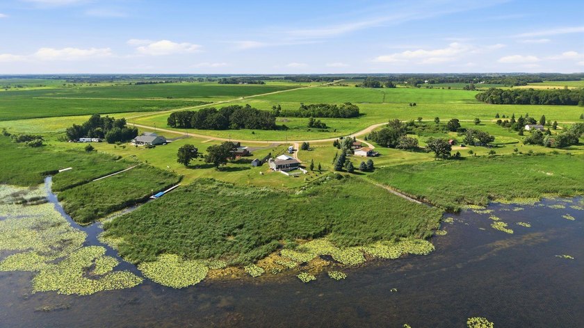 Enjoy lake living at an affordable price with this newer - photo 26