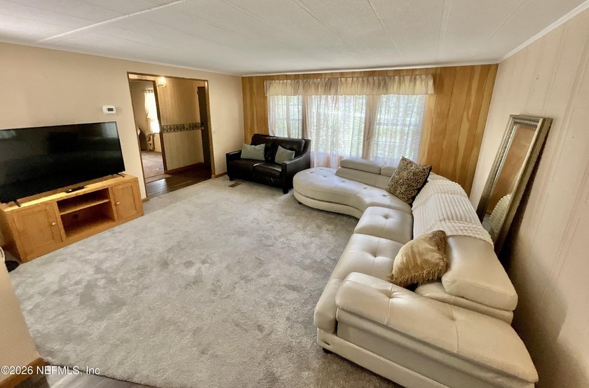 LAKE ACCESS with this very well kept and clean 3 BR , 2 bathroom - photo 16