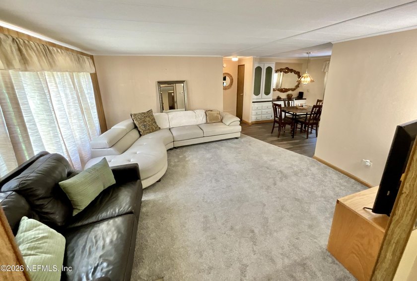 LAKE ACCESS with this very well kept and clean 3 BR , 2 bathroom - photo 17