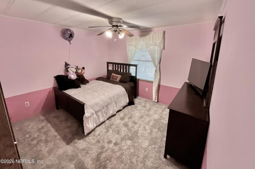 LAKE ACCESS with this very well kept and clean 3 BR , 2 bathroom - photo 27