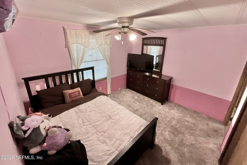 LAKE ACCESS with this very well kept and clean 3 BR , 2 bathroom - photo 30