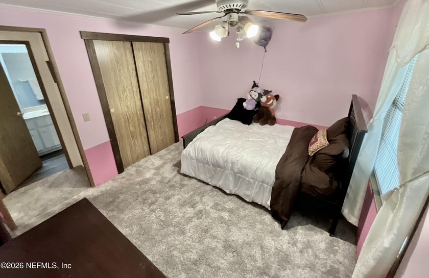 LAKE ACCESS with this very well kept and clean 3 BR , 2 bathroom - photo 31