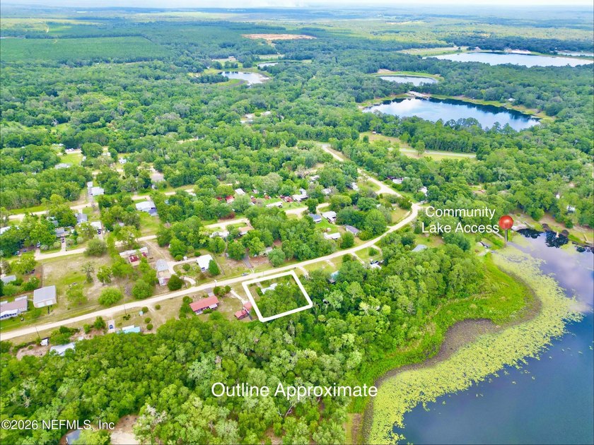 LAKE ACCESS with this very well kept and clean 3 BR , 2 bathroom - photo 39