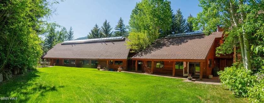 Unusual opportunity to purchase a family compound situated on a - photo 27