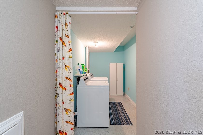 One of the best values currently available under $350K! Offering - photo 30