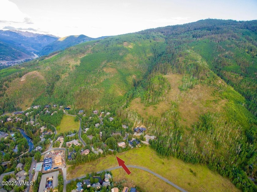Unusual opportunity to purchase a family compound situated on a - photo 35