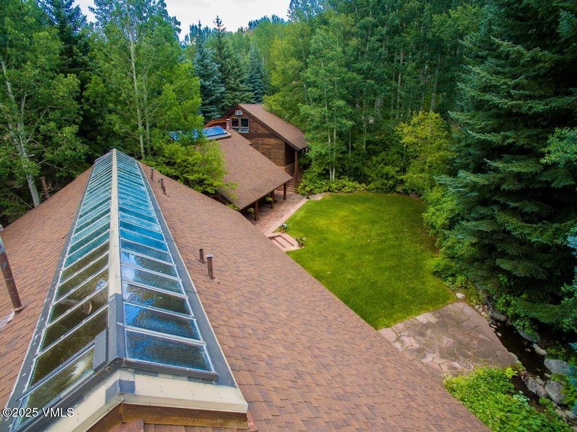 Unusual opportunity to purchase a family compound situated on a - photo 42
