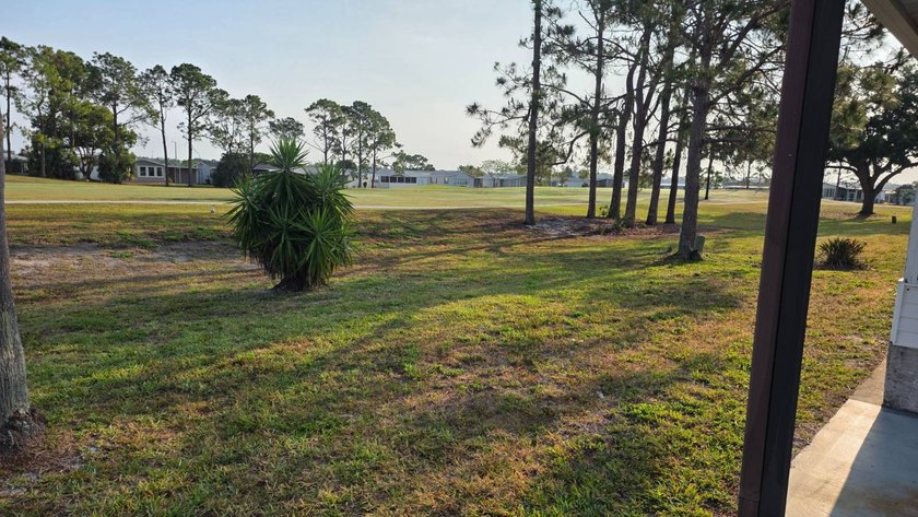 Welcome to the sought-after Riverside Club Golf &amp; Marina - photo 3