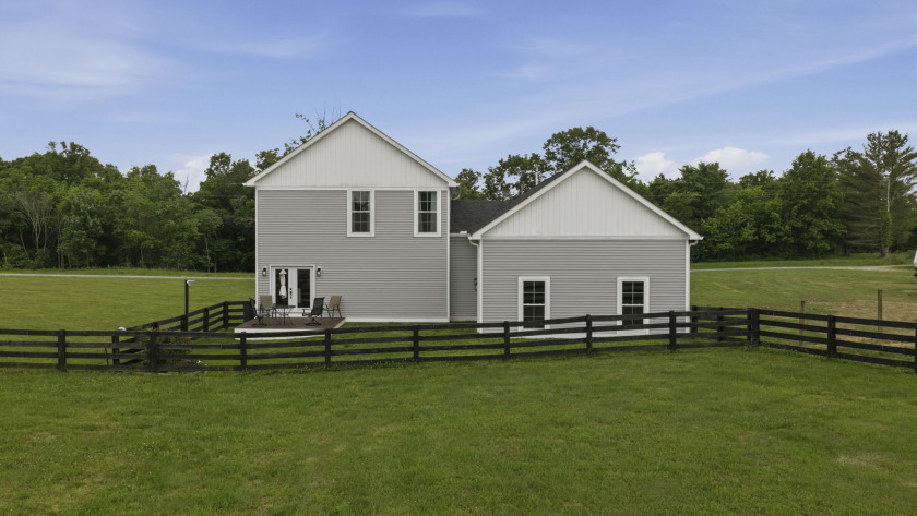 Cozy Cute Lake Area Home - photo 4