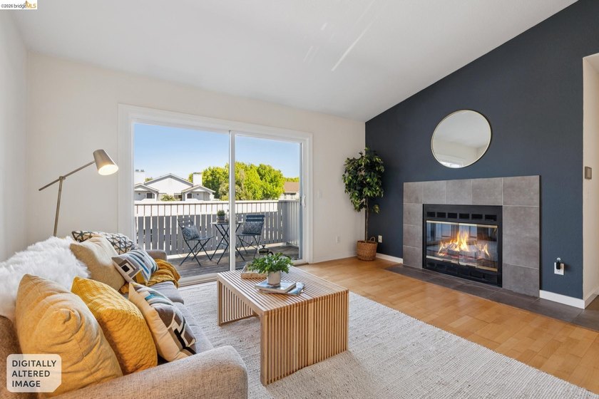 Experience resort-style living in the heart of Richmond Marina - photo 6