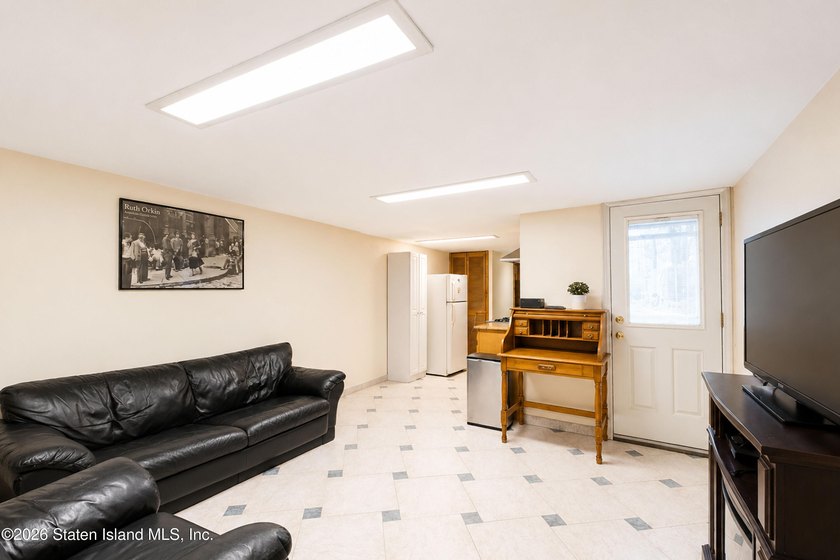 Welcome to 1668 Bay Ridge Parkway! This well-maintained - photo 22