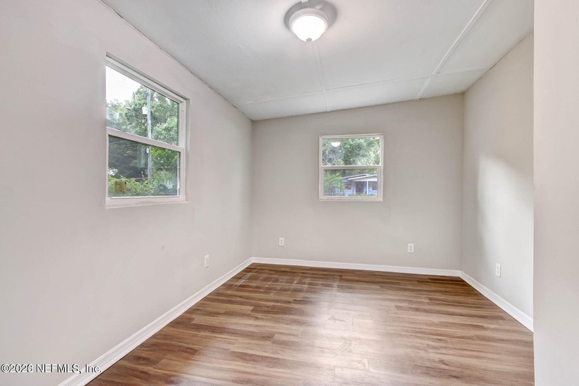 Welcome to 3302 Dignan Street, Jacksonville, FL -- a charming - photo 3