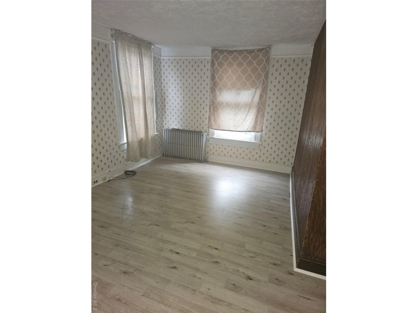 Settle Estate. Home needs updatinges with a second lot. 45A - photo 7