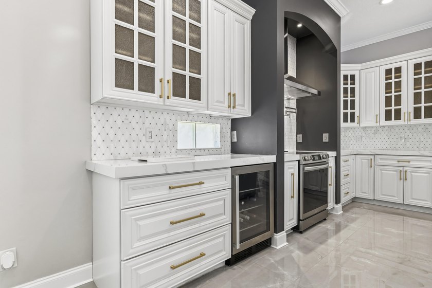 Welcome to The Versalles, one of the most desirable models in - photo 19
