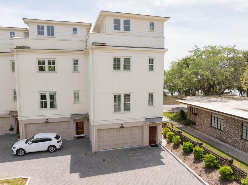 Located in the heart of historic Beaufort, 1109 Bay Street - photo 24