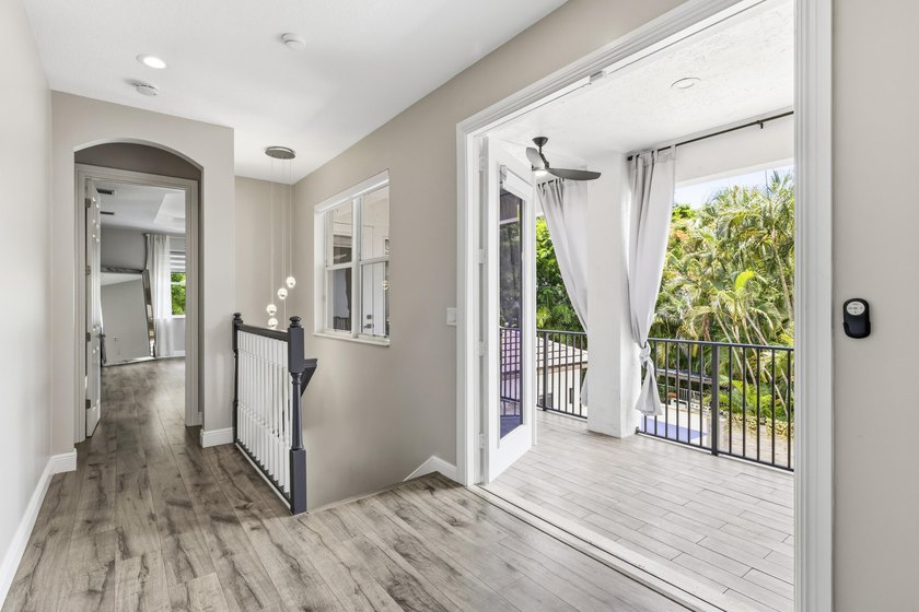 Welcome to The Versalles, one of the most desirable models in - photo 28