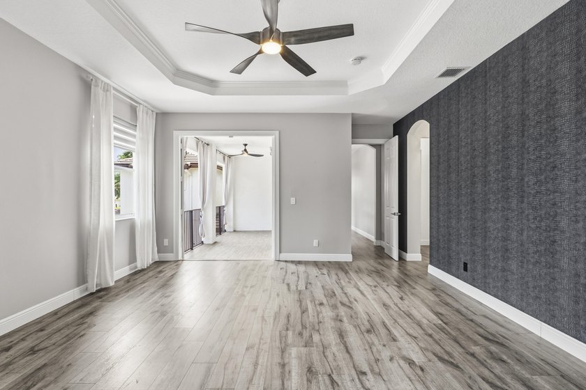 Welcome to The Versalles, one of the most desirable models in - photo 41