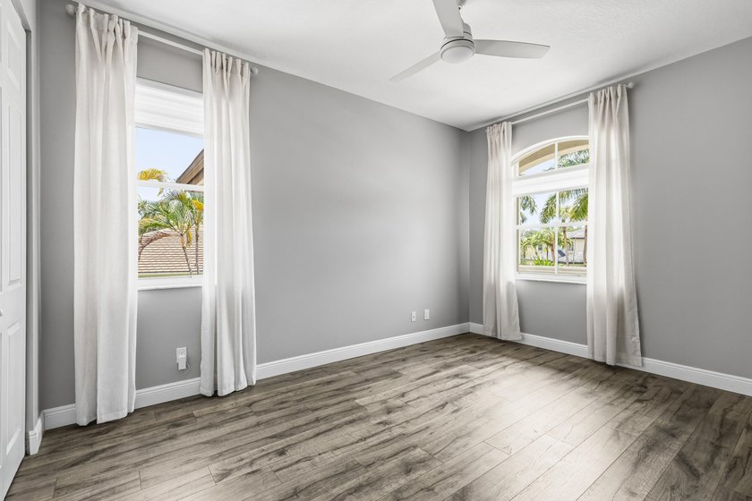 Welcome to The Versalles, one of the most desirable models in - photo 42