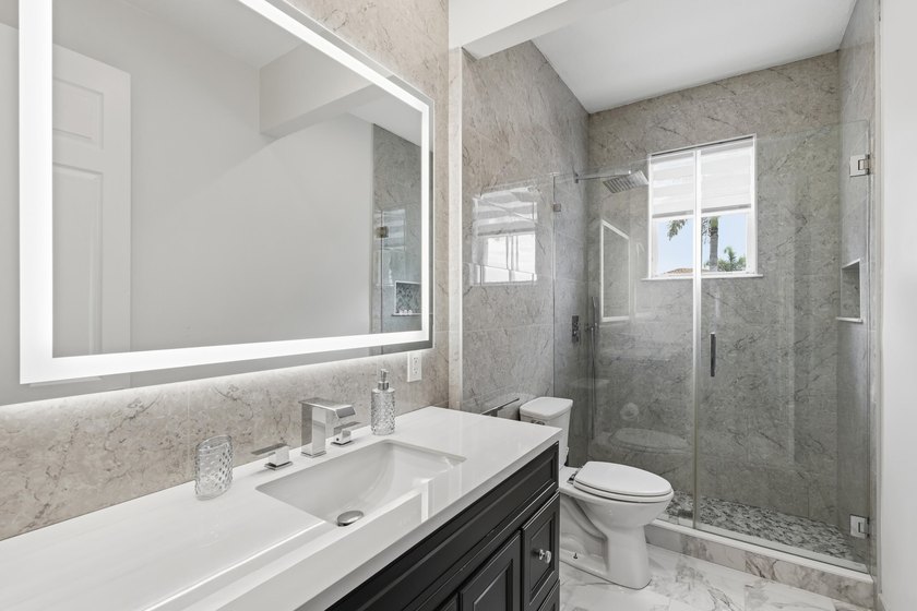 Welcome to The Versalles, one of the most desirable models in - photo 43