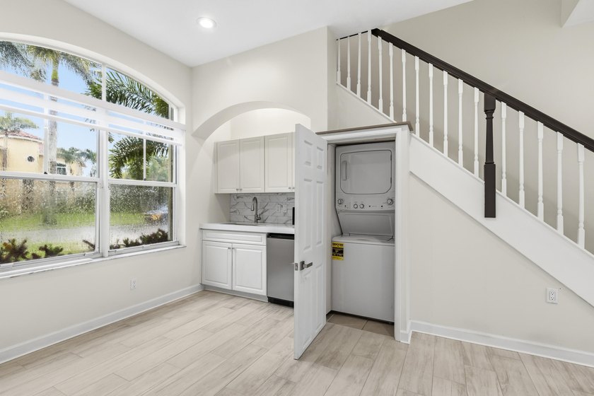 Welcome to The Versalles, one of the most desirable models in - photo 48