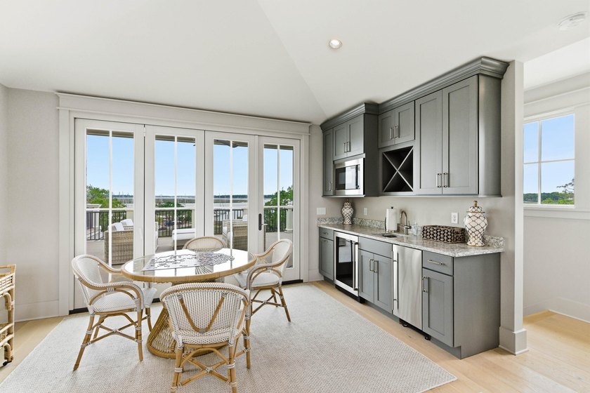 Located in the heart of historic Beaufort, 1109 Bay Street - photo 50