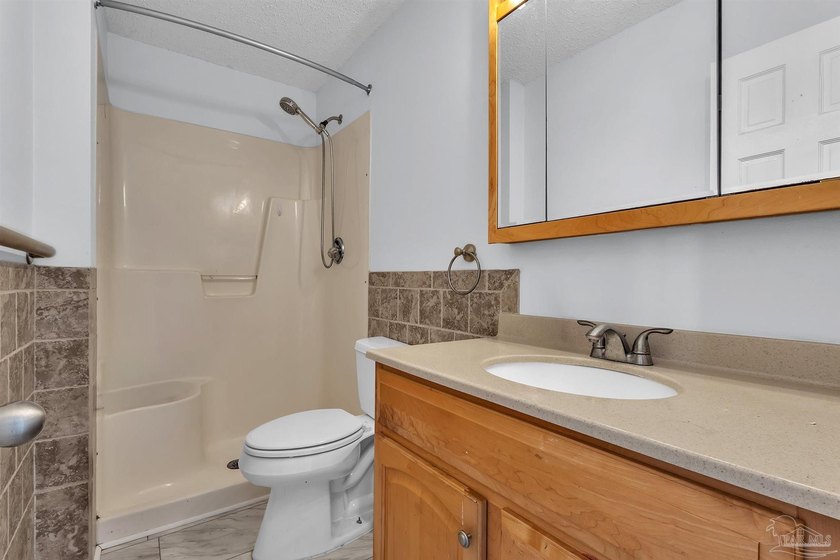 This beautiful brick home in Bay Oaks offers the space, comfort - photo 22