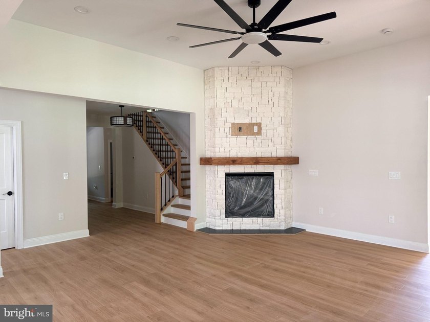 Nestled in the prestigious Lake of the Woods community, this - photo 16