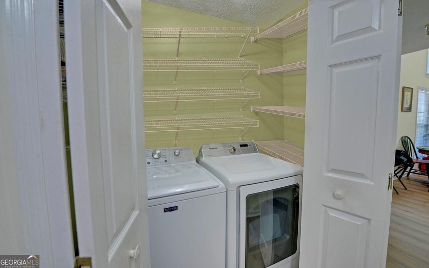 Charming updated waterfront home on Lake Hartwell in Martin, GA! - photo 10