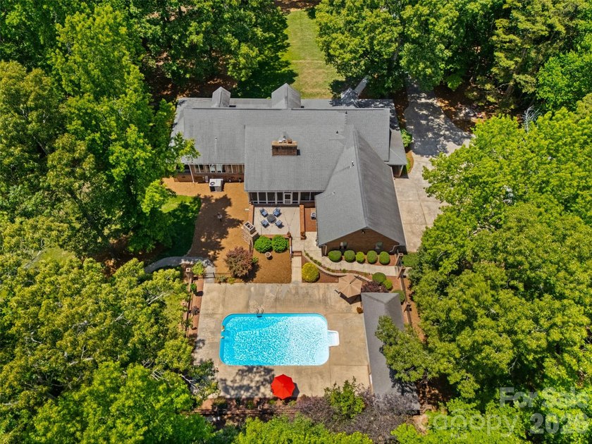 Welcome to 16105 Langston Drive - a truly one-of-a-kind - photo 39