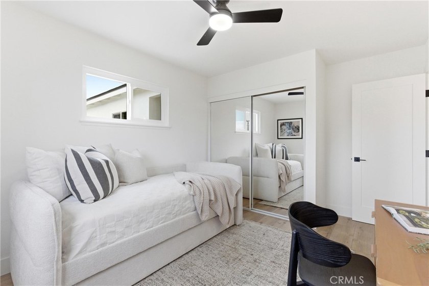 ADU POTENTIAL! Large, open backyard with incredible - photo 16