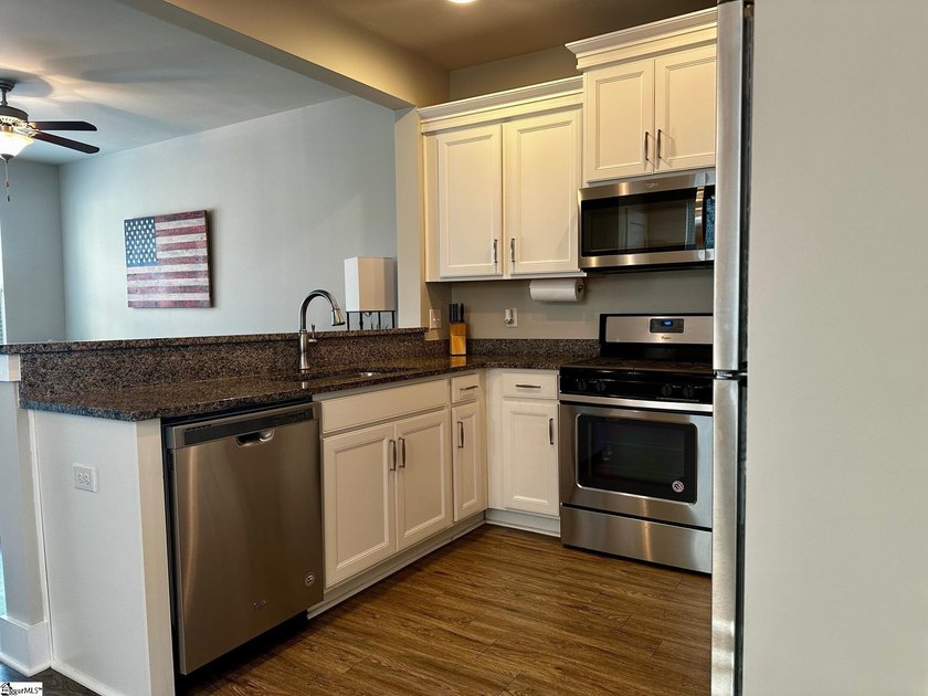 Welcome to 215 Meritage Drive, a beautifully designed townhome - photo 12
