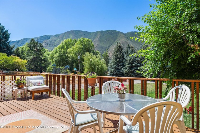 Room to Roam, Views to Love Experience Mountain Living with an - photo 13