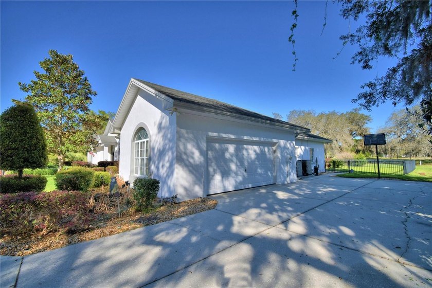 Under contract-accepting backup offers. WELCOME to 104 Fairway - photo 3
