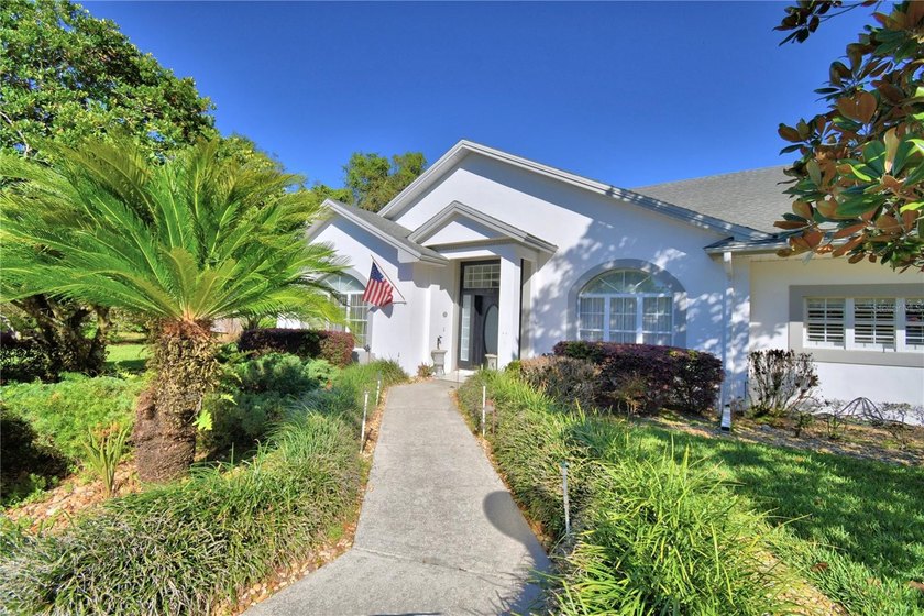 Under contract-accepting backup offers. WELCOME to 104 Fairway - photo 5